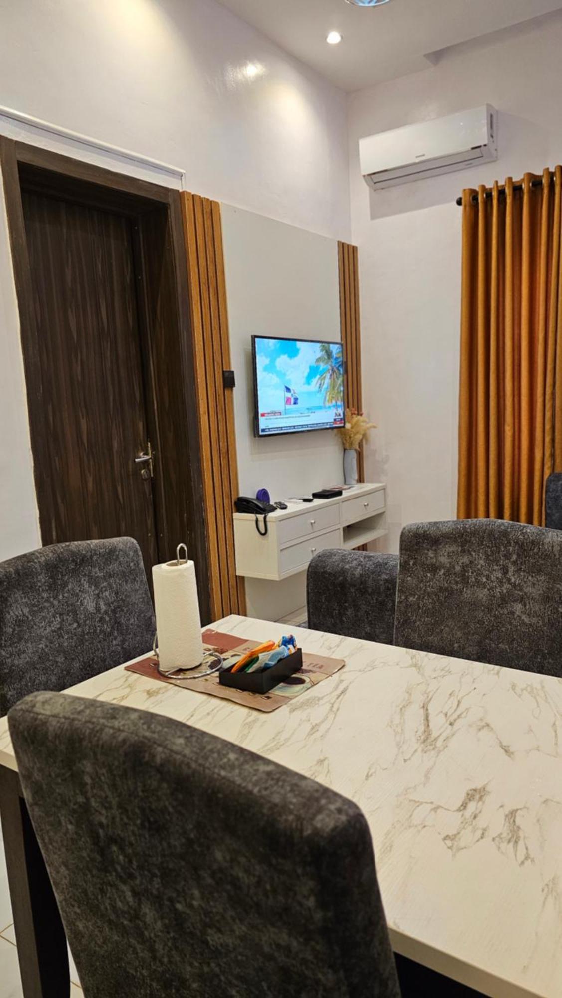 Sapphire Residences By Crystal Ikeja Bagian luar foto